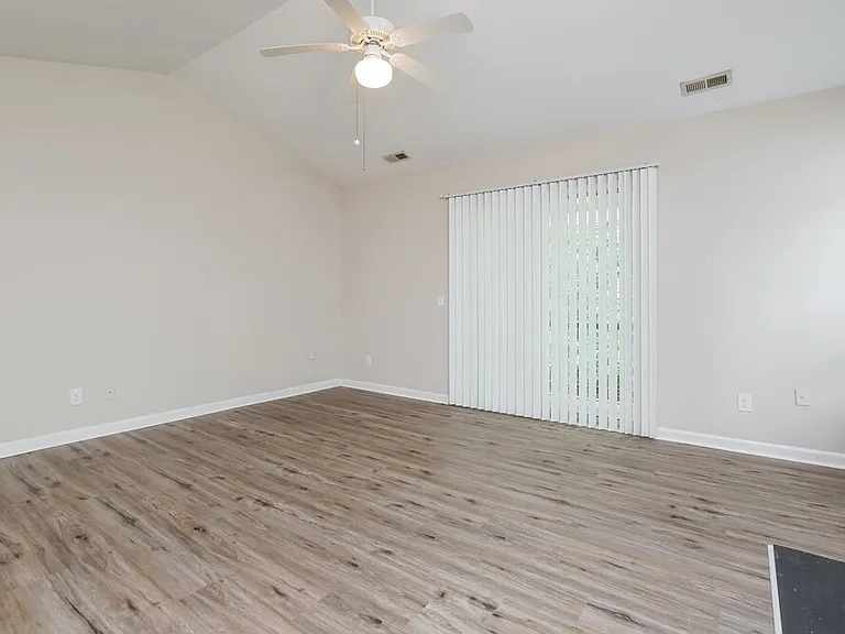 5123 Rina Ct — Photo 4