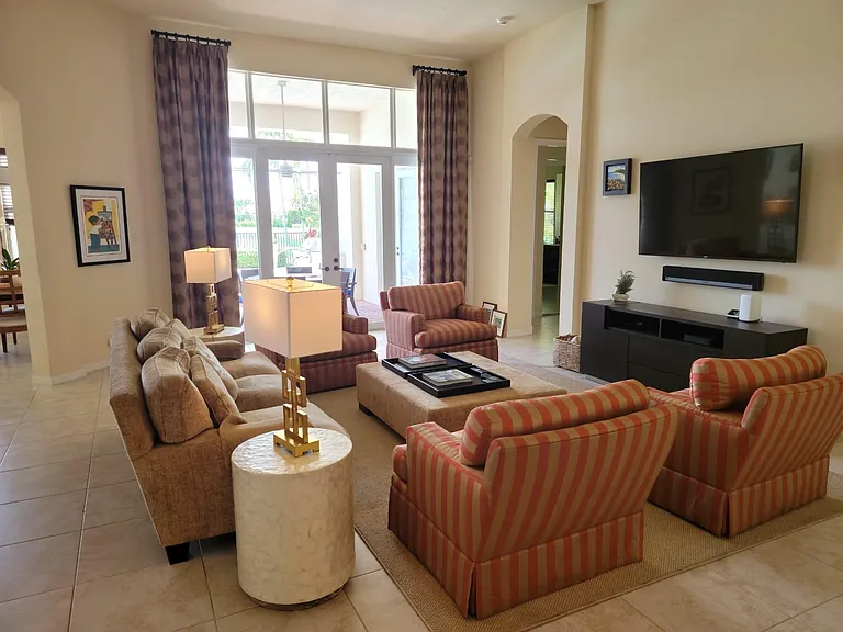 180 Sedona Way — Photo 41