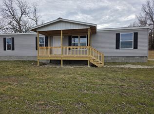 210 W Oak St, Conway, MO 65632