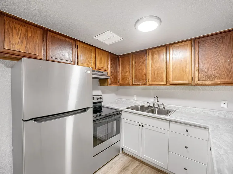 Scenic Hill Apartments — Photo 2