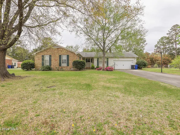 204 Columbia Drive, Jacksonville, NC 28546