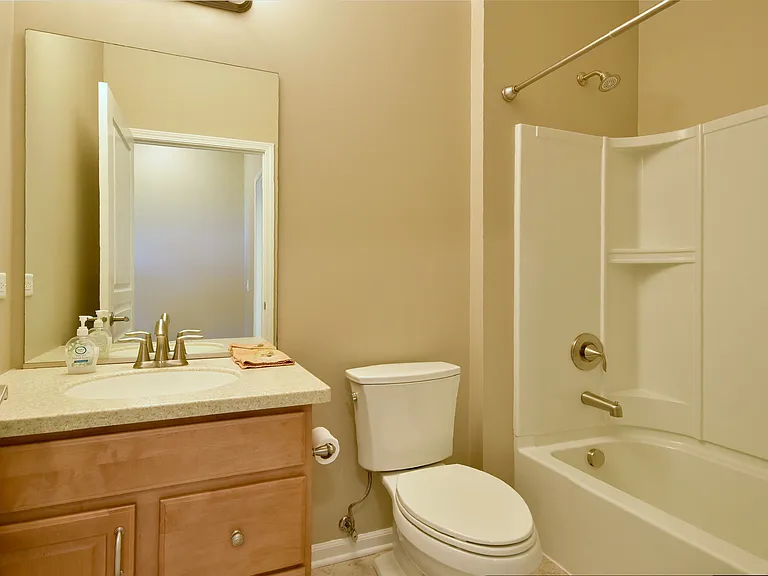 821 Voyage Way — Photo 28
