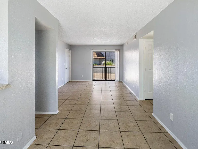 3823 N 23rd Dr — Photo 10