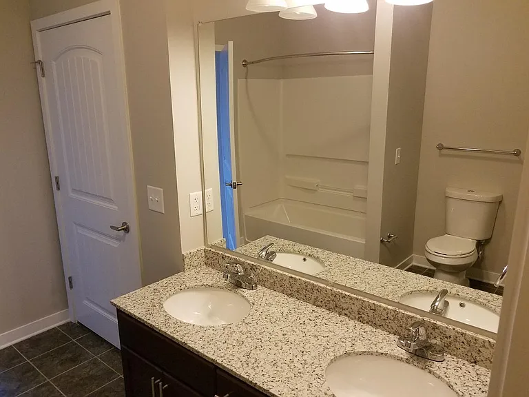 1122 Litton Ave #117 — Photo 6