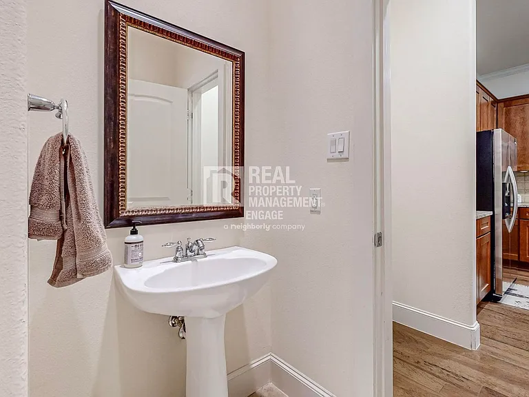 1600 Abrams Rd #39 — Photo 9