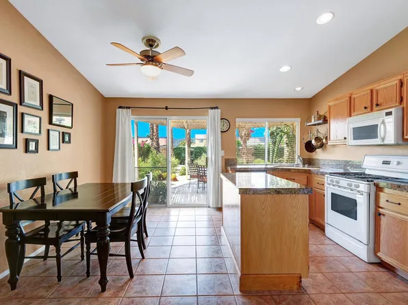 45583 King Palm Dr, Indio, CA 92201