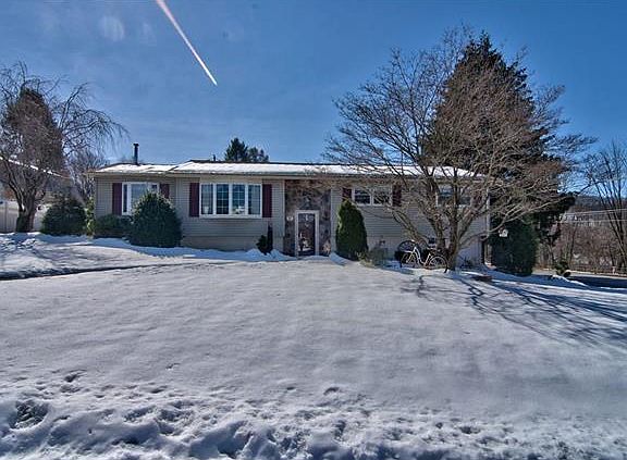 3rd image of 102 1st Ave