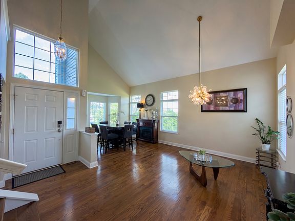4th image of 259 Haywood Dr