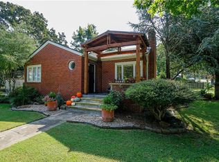 2200 S R St, Fort Smith, AR 72901