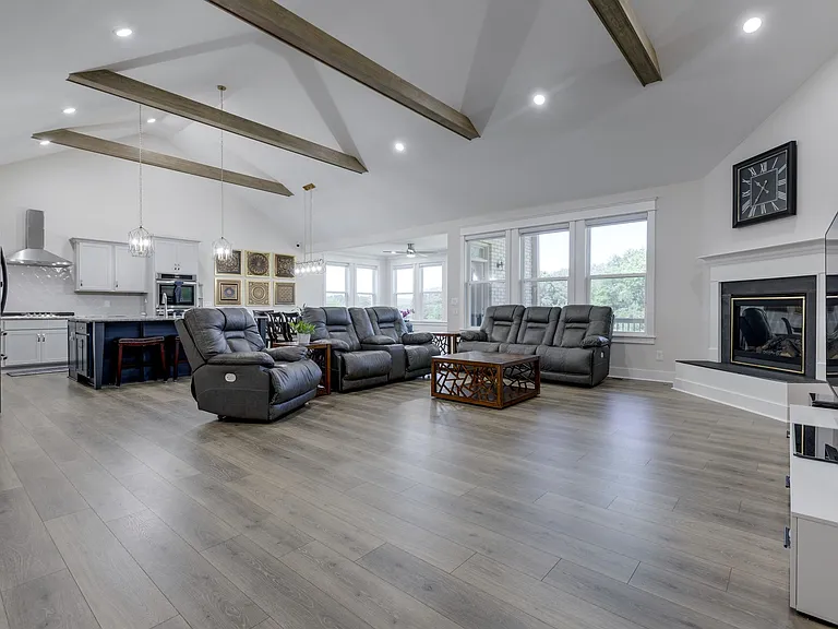 5043A High Park Hill Dr — Photo 1