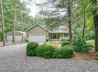 100 S Summerhaven Dr, Crossville, TN 38555