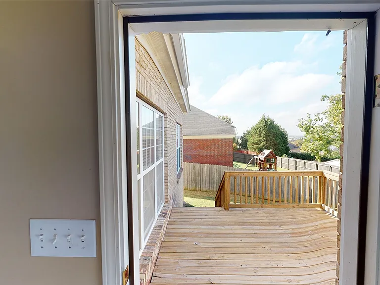 615 Castlebrook Dr — Photo 26