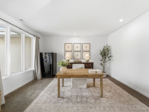 4th image of 1878 E Ridge Point Dr