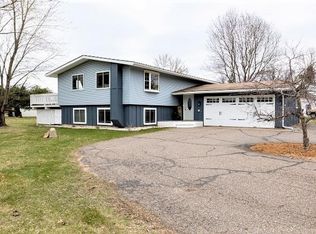 2111 Glendalen Rd, Kronenwetter, WI 54455