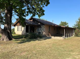 395 S Eight Mile Rd, Ponca City, OK 74604