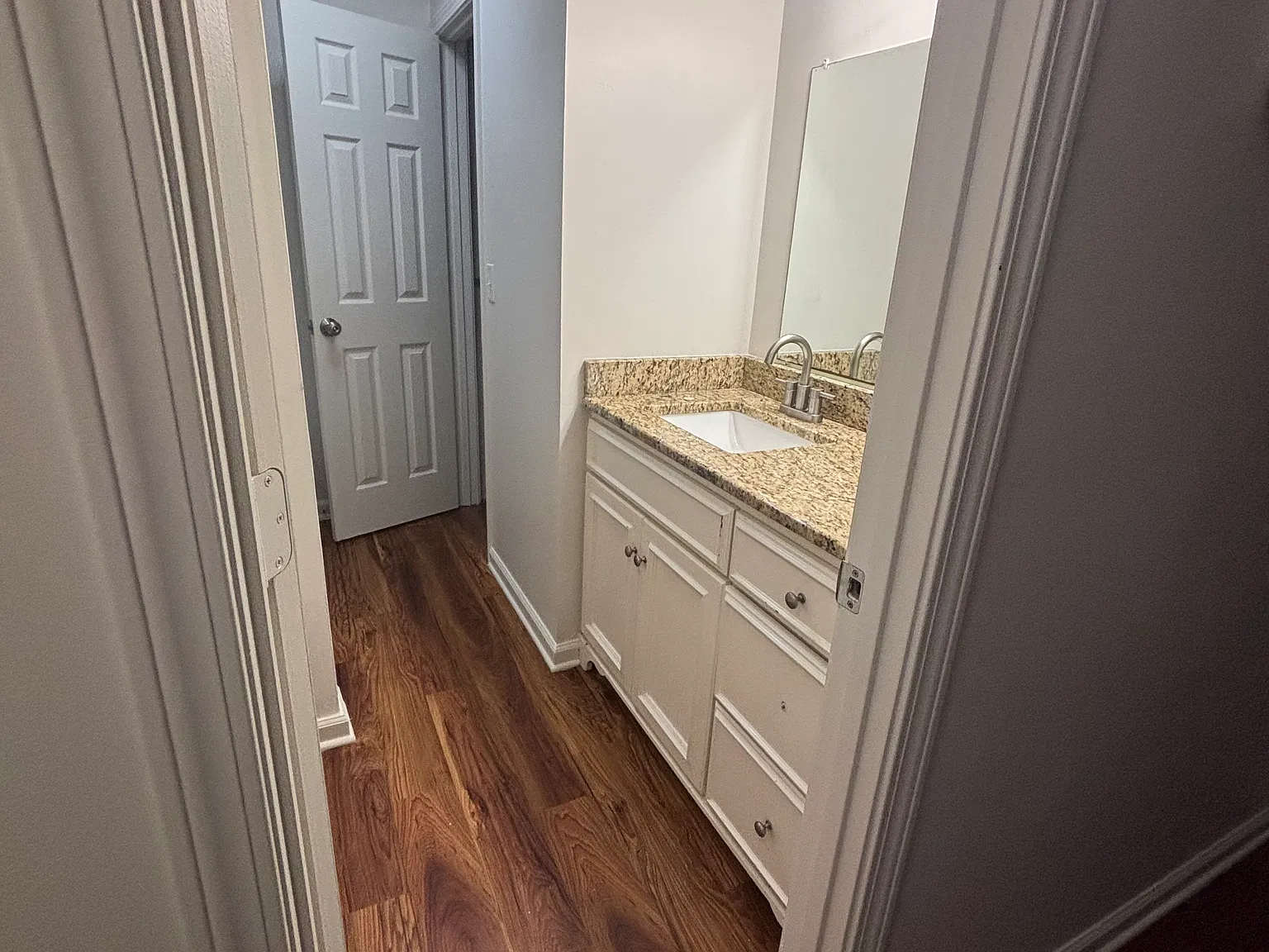 3 bed, 1.5 bath, $2,200 — Photo 4