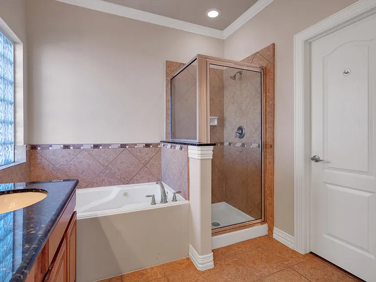3414 Home St — Photo 10