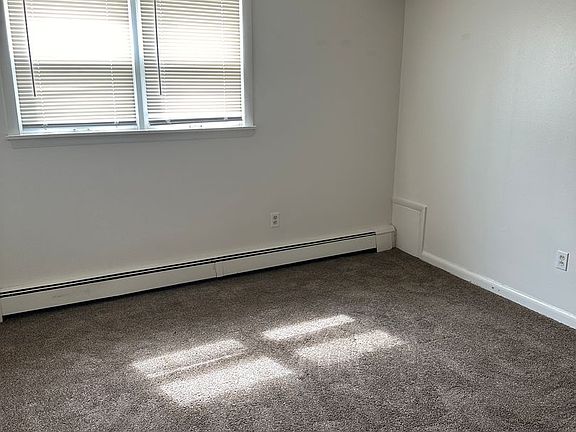 5th image of 12 Southwoods Ave #3