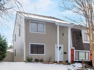 119 Woodlake Dr, Charlottesville, VA 22901