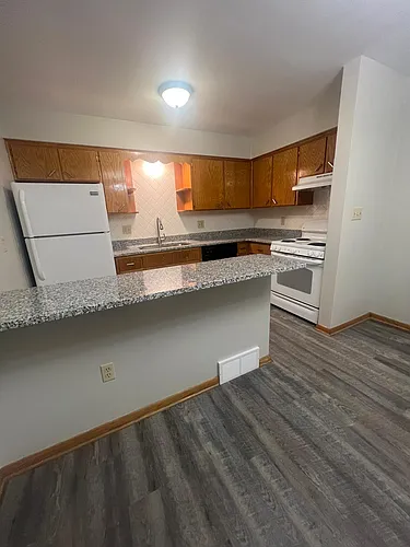 1621 W 44th St Photo 1
