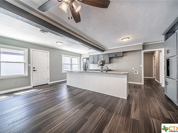5th image of 2512 Oak Dr