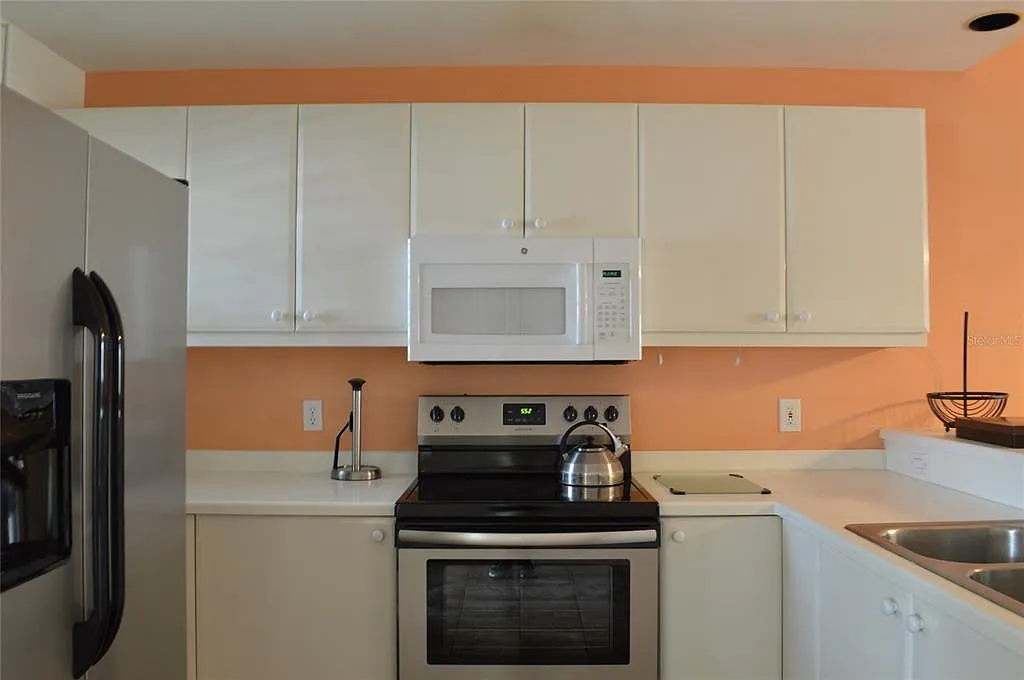 2 bed, 2.0 bath, 1215 sqft, $2,950 — Photo 4