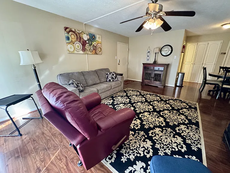 103 E Lockhaven Dr #D — Photo 26