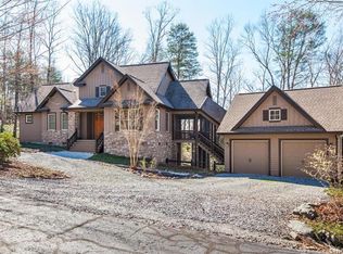19 Forsythia Ln, Columbus, NC 28722
