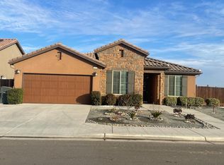 1274 S Apricot Ave, Fresno, CA 93727