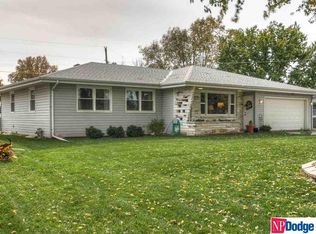 20255 Gateway Rd, Elkhorn, NE 68022