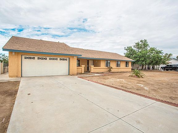 3rd image of 12732 Banyon Tree Ln
