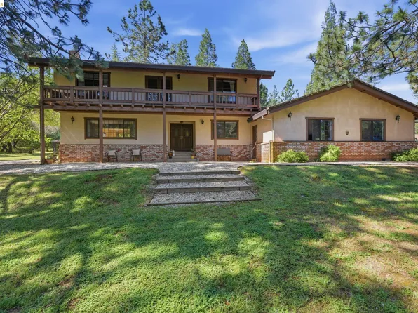 23071 Gold Springs Dr, Columbia, CA 95310