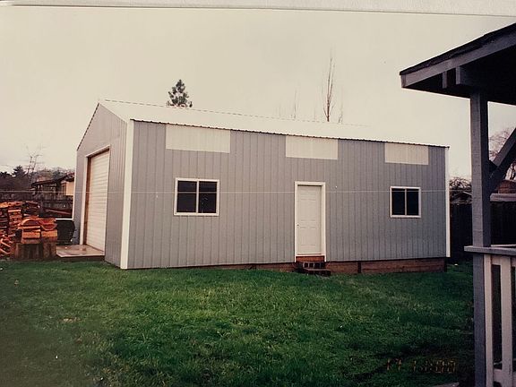 24 x 30 shop