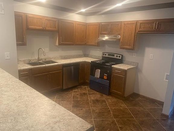 5th image of 84 N McLean Blvd Unit 84