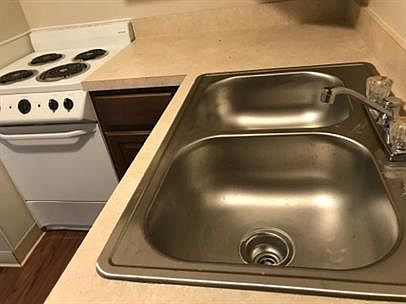 3rd image of 451 Brown St APT 1