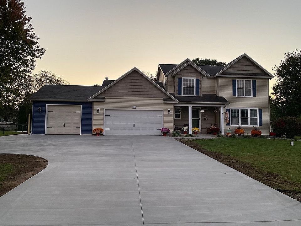 1st image of 106 Rosebud Ct