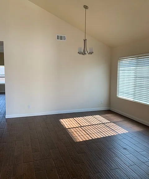 9005 Chart House St — Photo 3