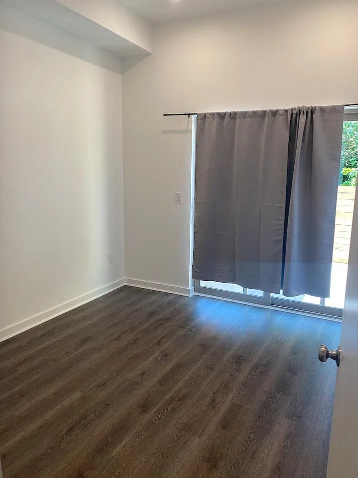 3 bed, 1260 sqft, $1,650 — Photo 4