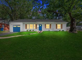 995 Nancy Carol Ln, Saint Louis, MO 63122