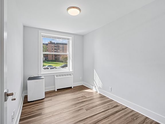 4th image of 20-35 Seagirt Blvd APT 1A