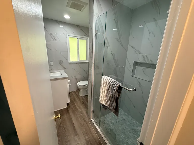 1124 N Garfield Ave #F — Photo 11