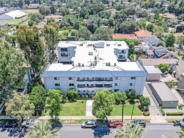 972 E California Blvd #202 — Photo 19