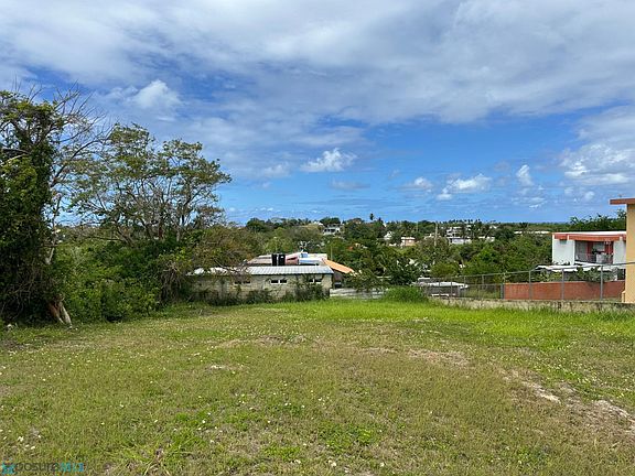 2nd image of 113 Calle Caoba
