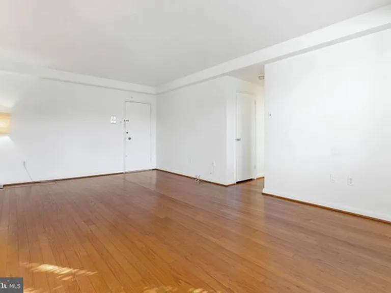 310 Ridgemede Rd #302 — Photo 3