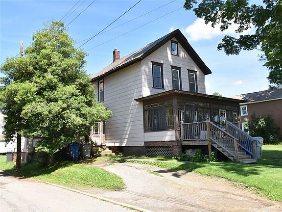 3rd image of 1096 S Main St