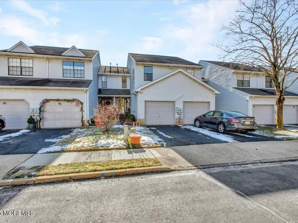 43 Chestnut Way #4-3, Manalapan, NJ 07726