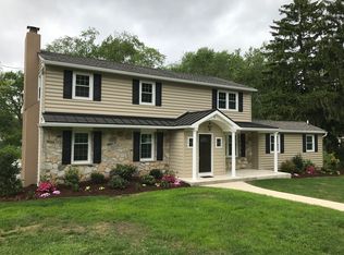 4 Kenny Cir, Broomall, PA 19008