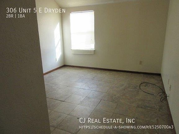 4th image of 306 E 5th St