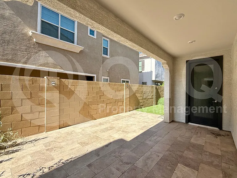 1158 E Sabino Dr — Photo 25