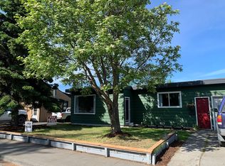 1328 Kinnikinnick St, Anchorage, AK 99508